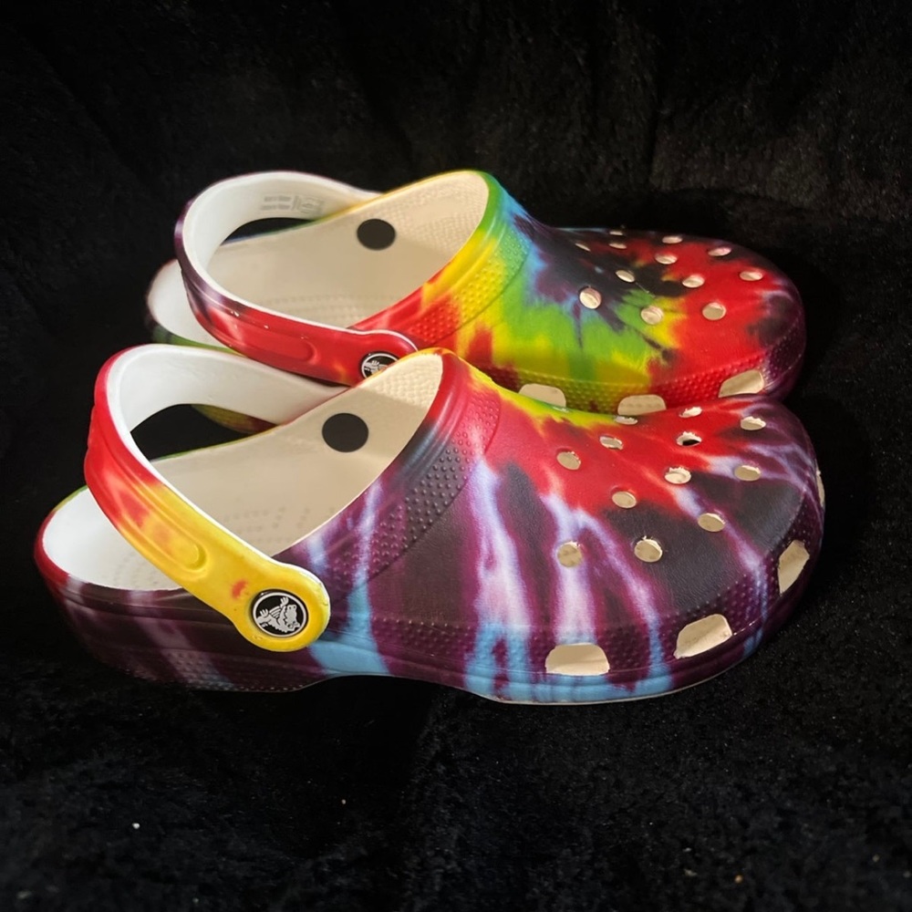 Tye die crocs